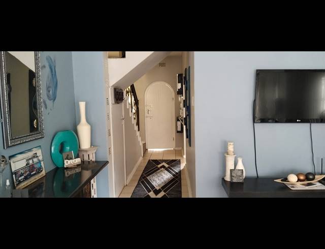 3 BEDROOM TOWNHOUSE FOR SALE IN THREE RIVERS PROPER